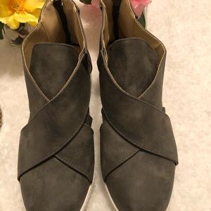 Women’s Gray shoes